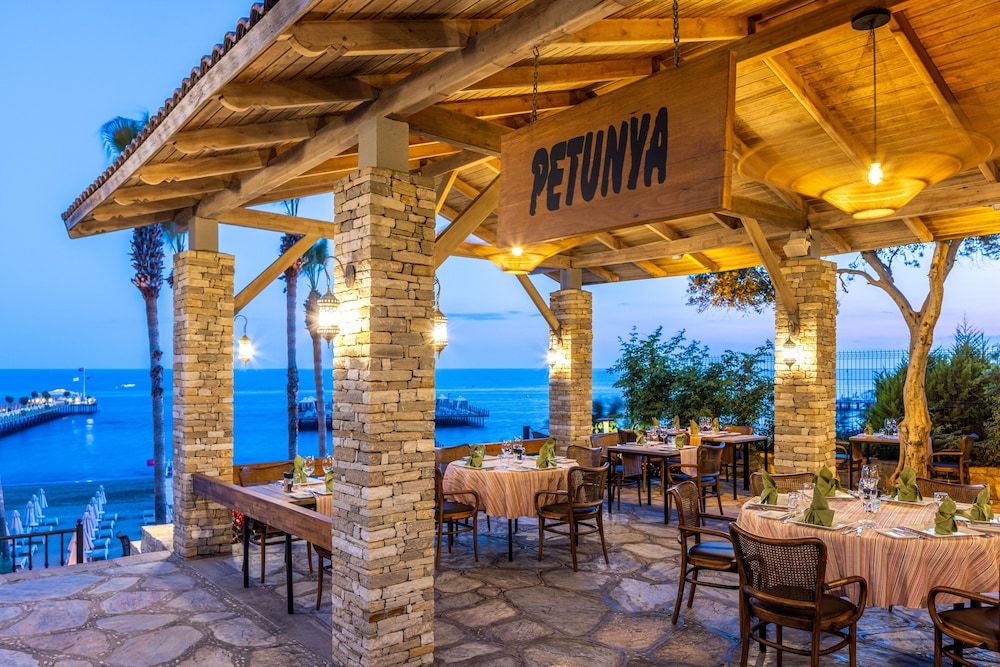 Arum Barut Collection - Ultra All Inclusive — Restaurant in Side