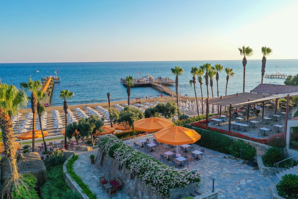 Arum Barut Collection - Ultra All Inclusive — Restaurant in Side