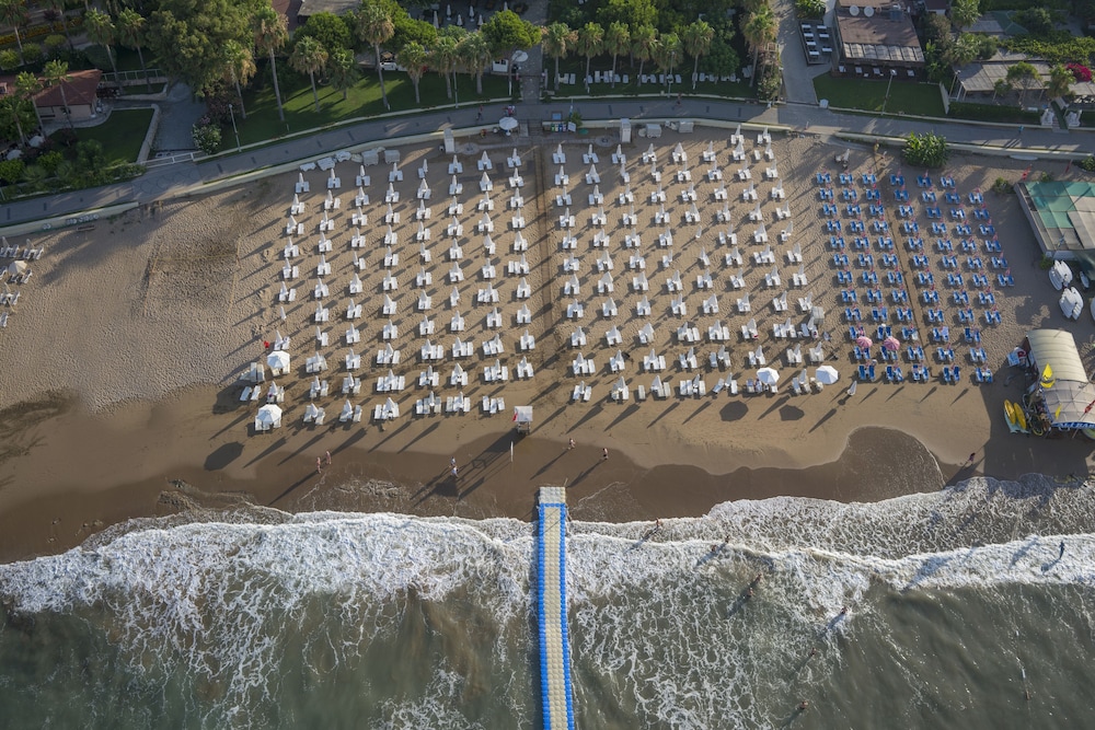 Barut Hemera - Ultra All Inclusive — Beach in Side