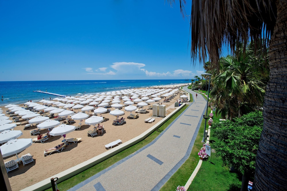 Barut Hemera - Ultra All Inclusive — Beach in Side