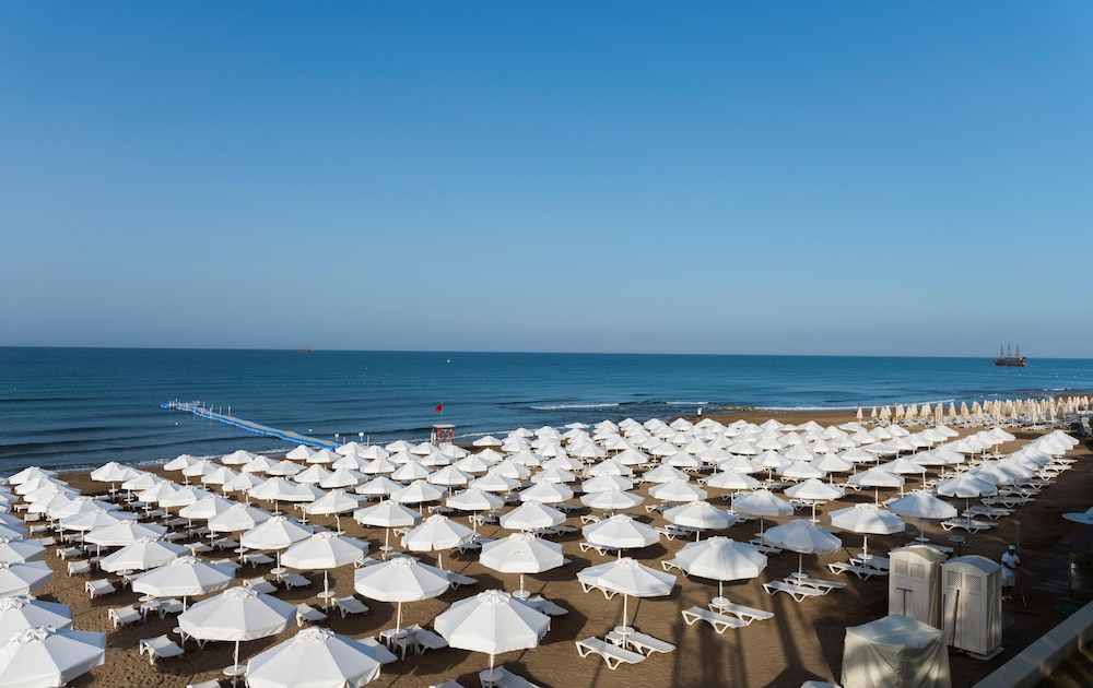 Barut Hemera - Ultra All Inclusive — Beach in Side