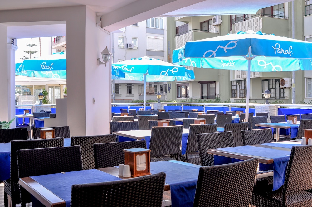 Cleopatra Golden Beach Hotel — Restaurant & bars in Alanya
