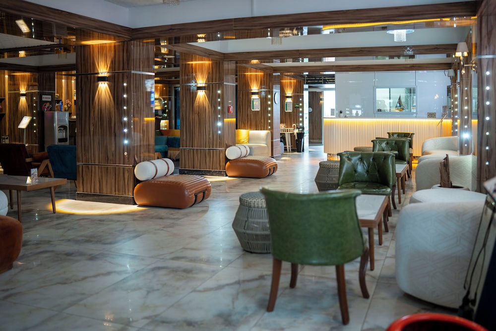 Cleopatra Golden Beach Hotel — Restaurant & bars in Alanya