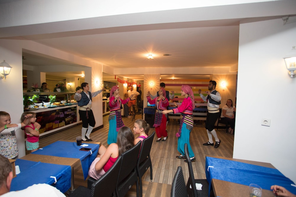 Cleopatra Golden Beach Hotel — Sports & recreation in Alanya