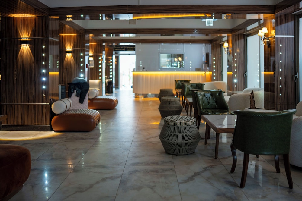 Cleopatra Golden Beach Hotel — Restaurant & bars in Alanya