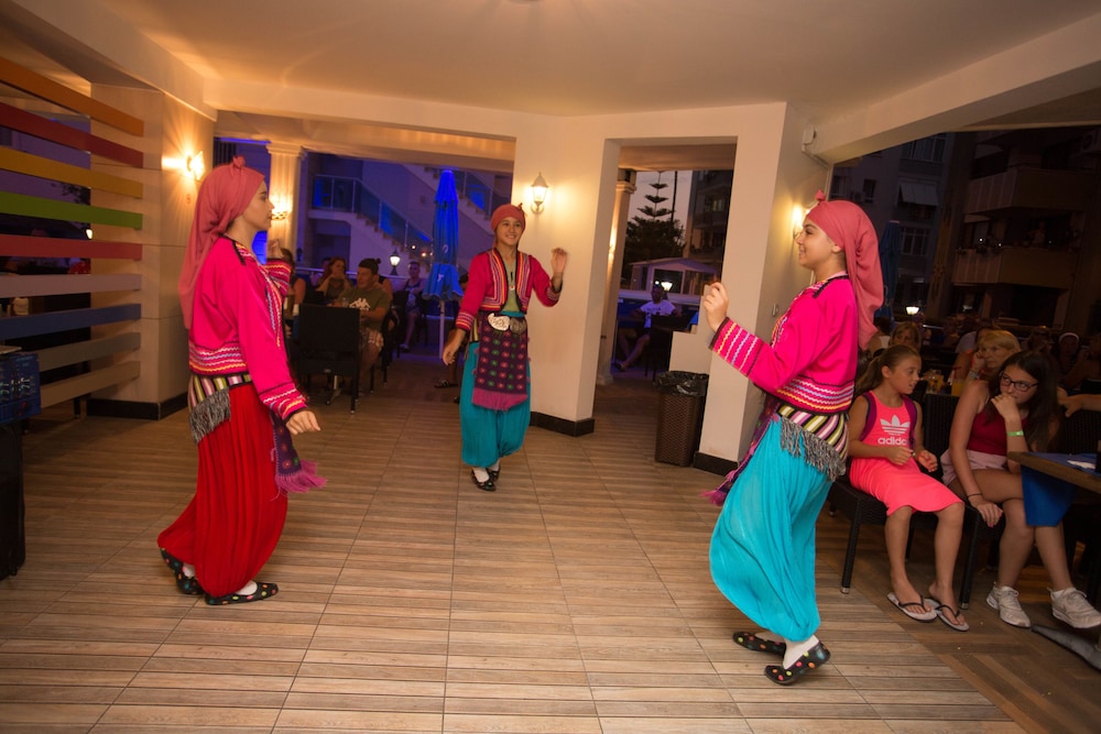Cleopatra Golden Beach Hotel — Attractions in the area in Alanya