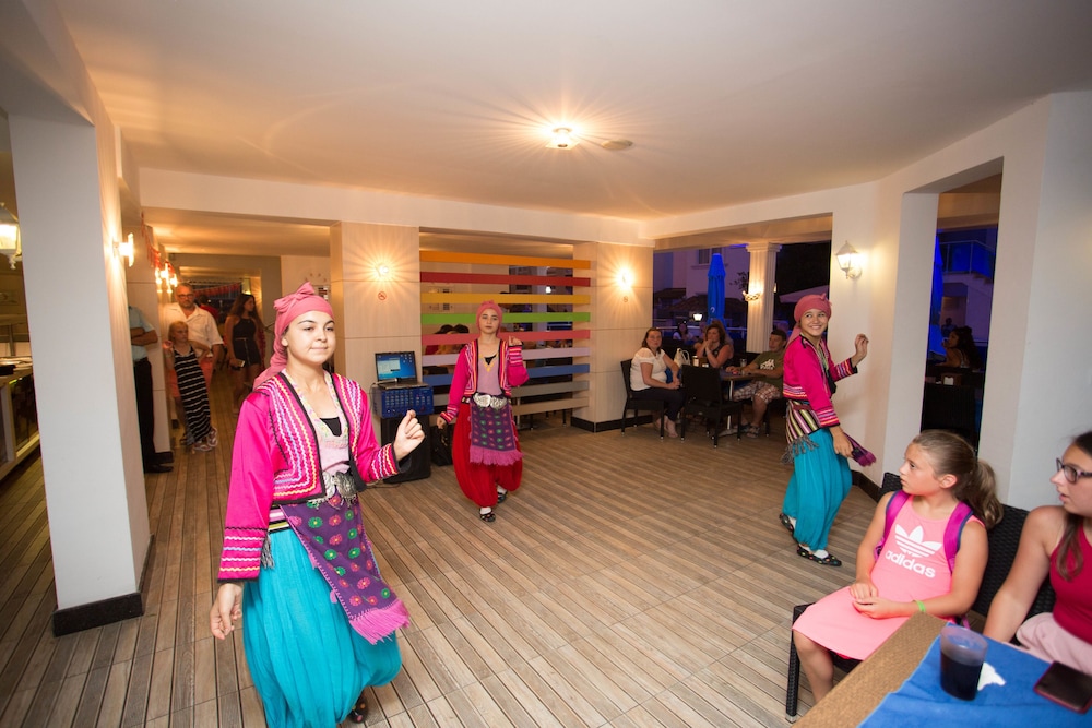 Cleopatra Golden Beach Hotel — Attractions in the area in Alanya