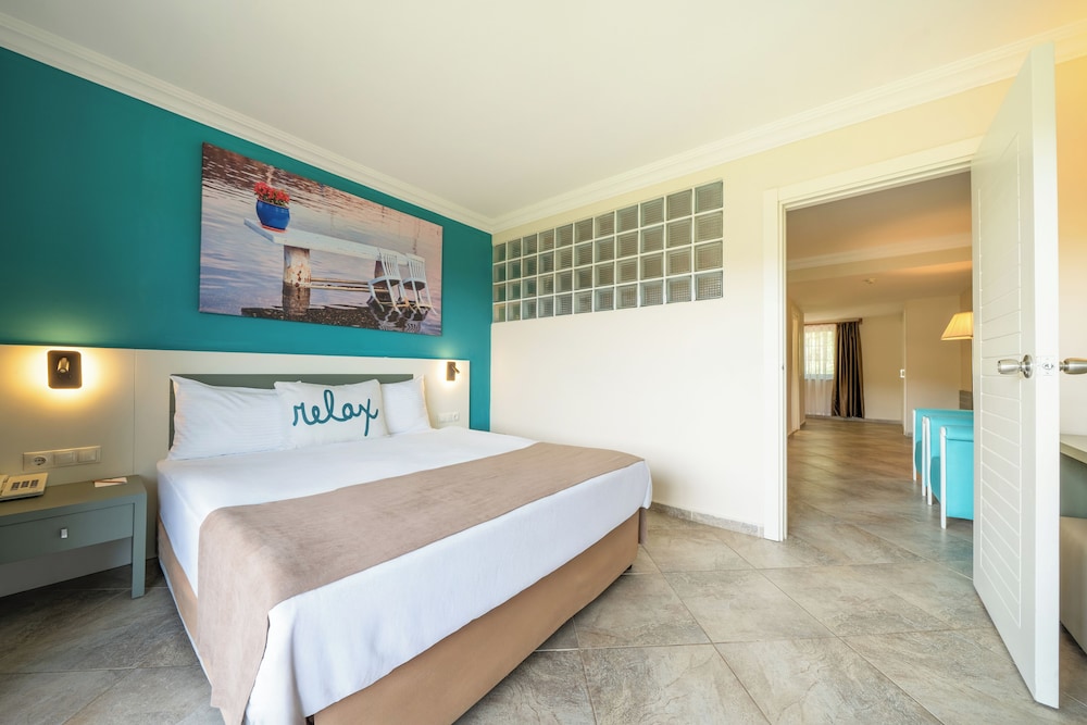 Green Bay Resort & Spa - All inclusive — Hotel rooms in Milas, Mugla