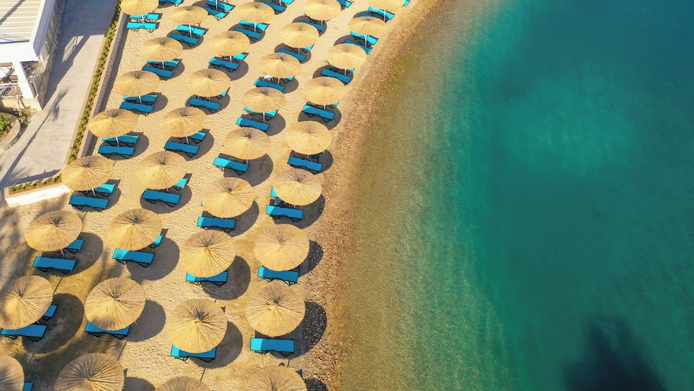 Green Bay Resort & Spa - All inclusive — Beach in Milas, Mugla