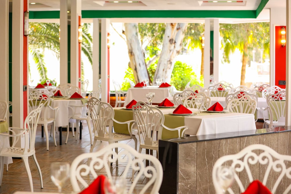 Green Bay Resort & Spa - All inclusive — Restaurant & bars in Milas, Mugla