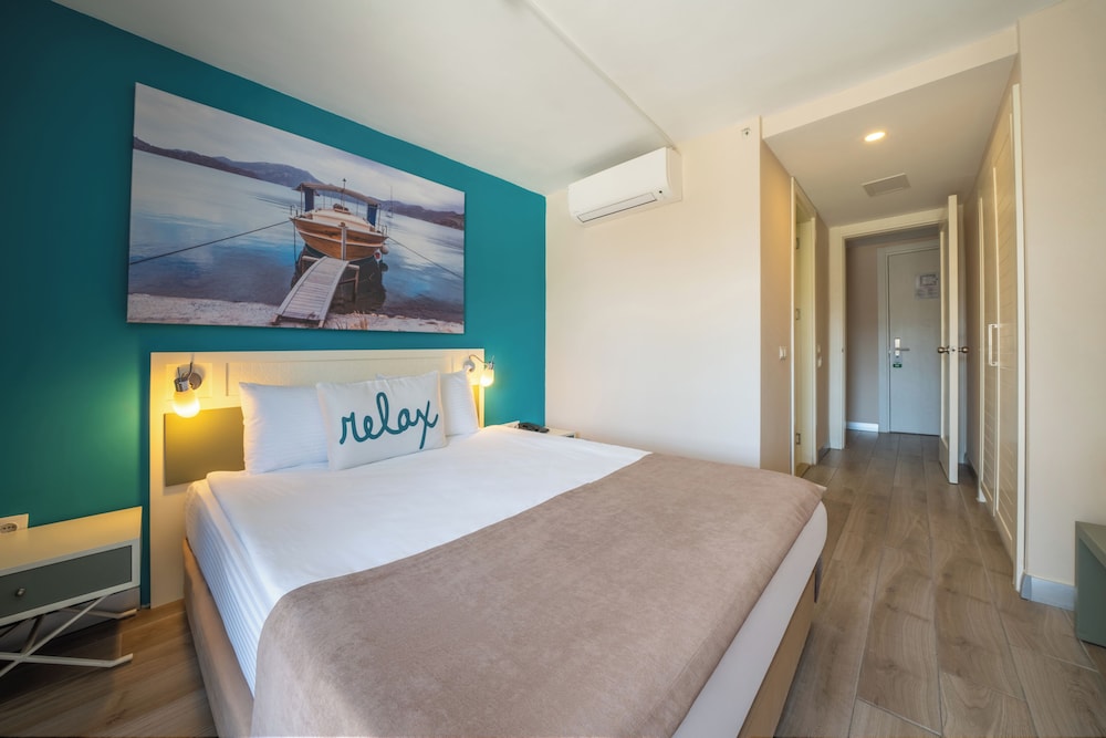 Green Bay Resort & Spa - All inclusive — Hotel rooms in Milas, Mugla