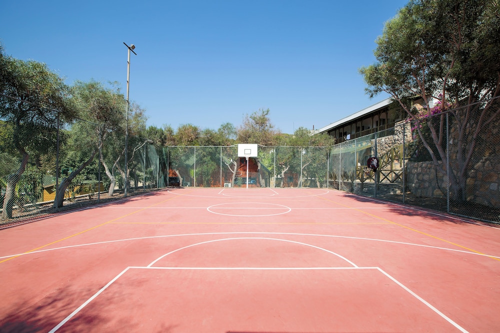 Green Bay Resort & Spa - All inclusive — Sports & recreation in Milas, Mugla