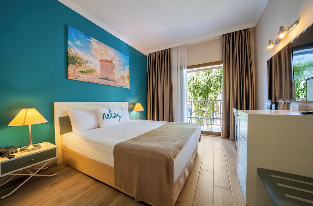 Green Bay Resort & Spa - All inclusive — Hotel rooms in Milas, Mugla