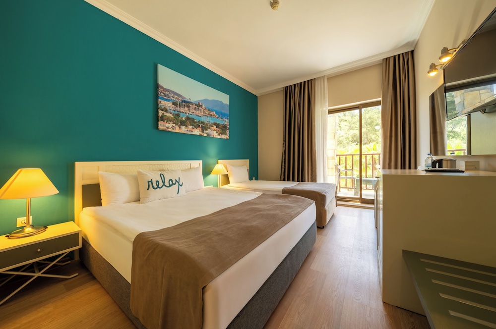 Green Bay Resort & Spa - All inclusive — Hotel rooms in Milas, Mugla