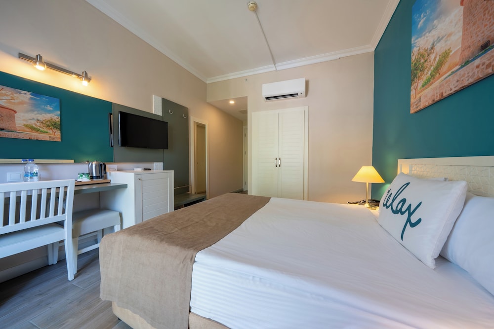 Green Bay Resort & Spa - All inclusive — Hotel rooms in Milas, Mugla