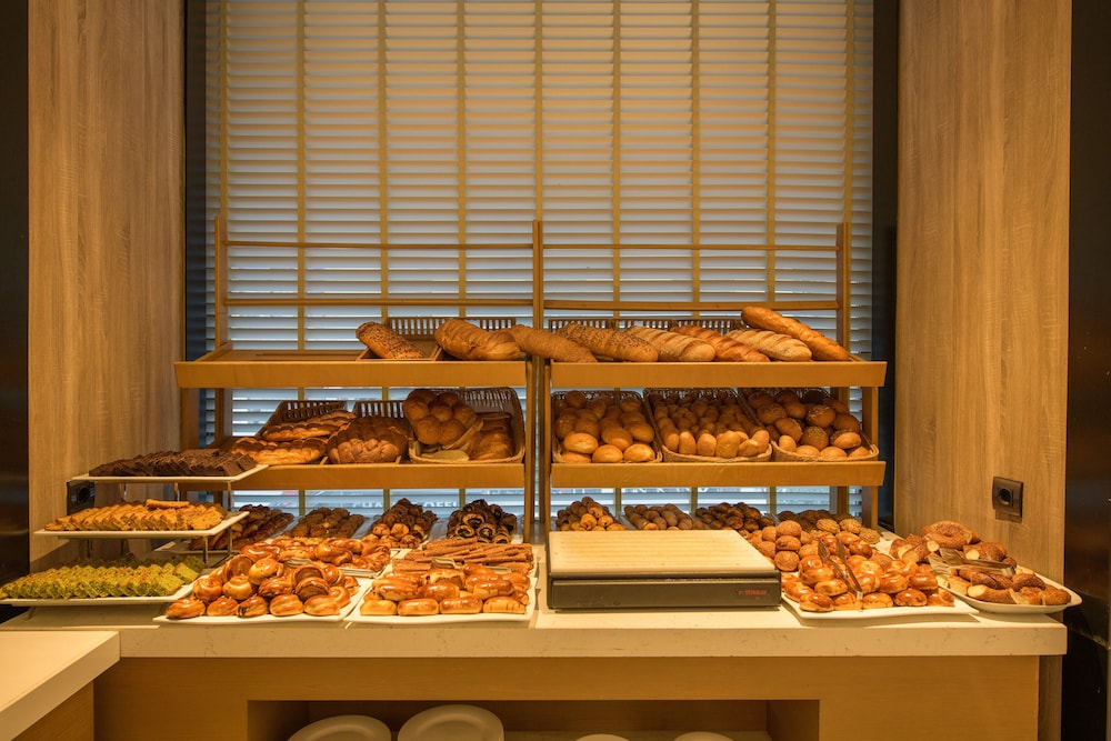 Golden Age Hotel Taksim — Restaurant & bars in Istanbul, Istanbul