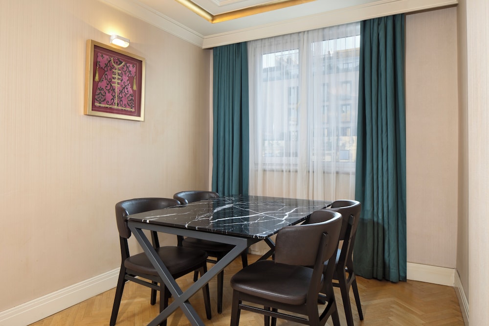 Golden Age Hotel Taksim — Hotel rooms in Istanbul, Istanbul