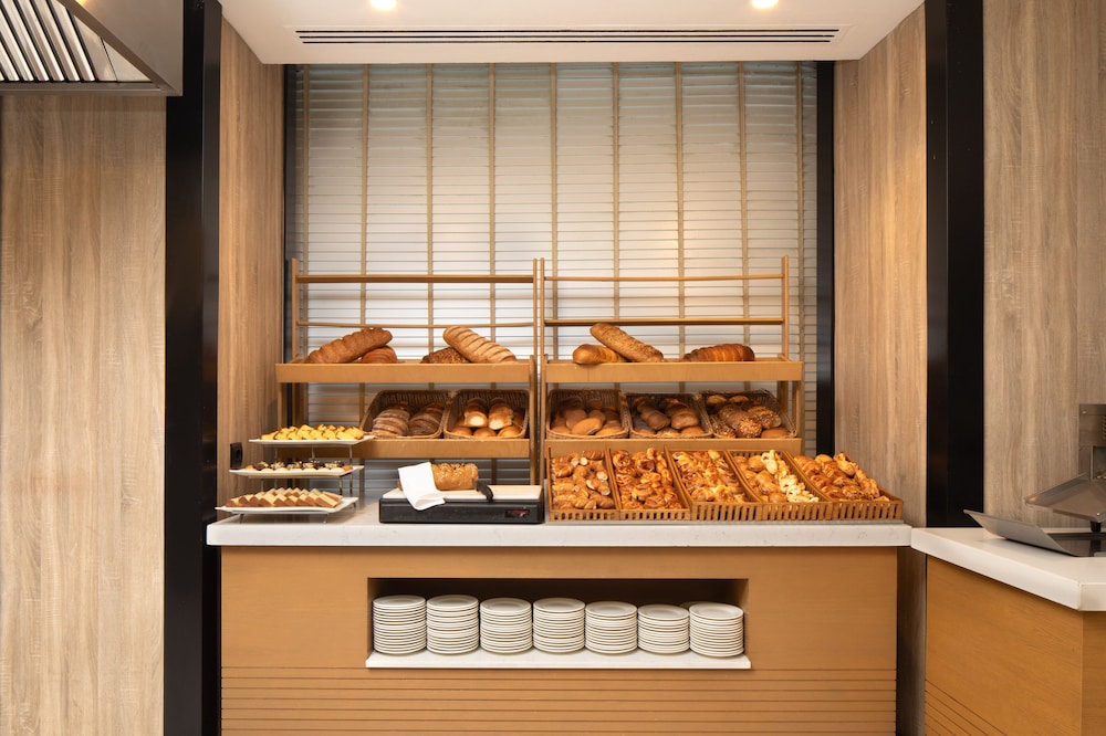 Golden Age Hotel Taksim — Restaurant & bars in Istanbul, Istanbul