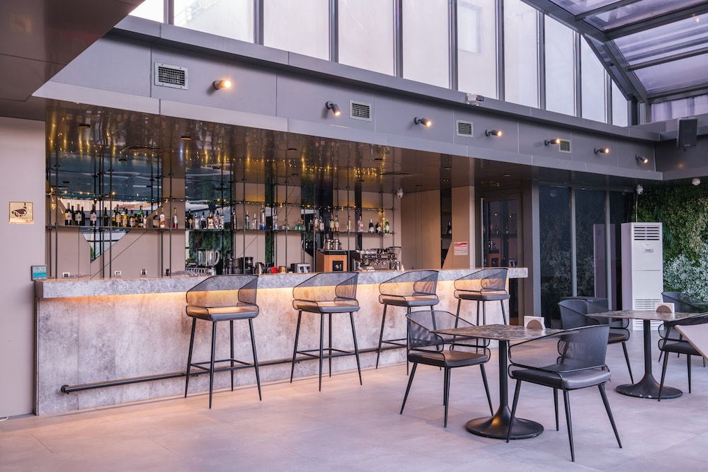 Golden Age Hotel Taksim — Restaurant & bars in Istanbul, Istanbul
