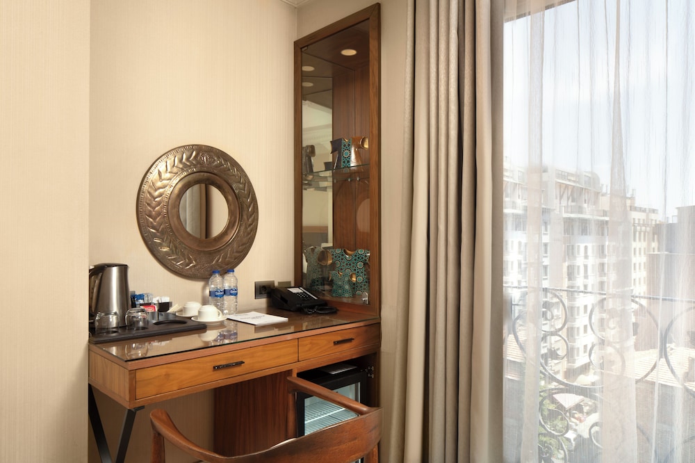 Golden Age Hotel Taksim — Hotel rooms in Istanbul, Istanbul