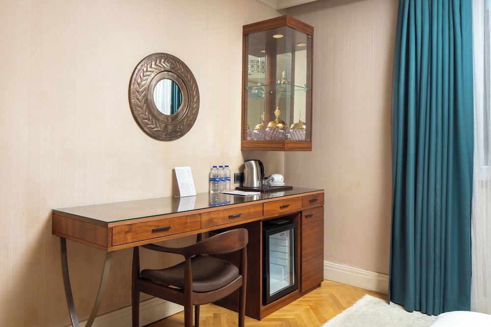 Golden Age Hotel Taksim — Hotel rooms in Istanbul, Istanbul