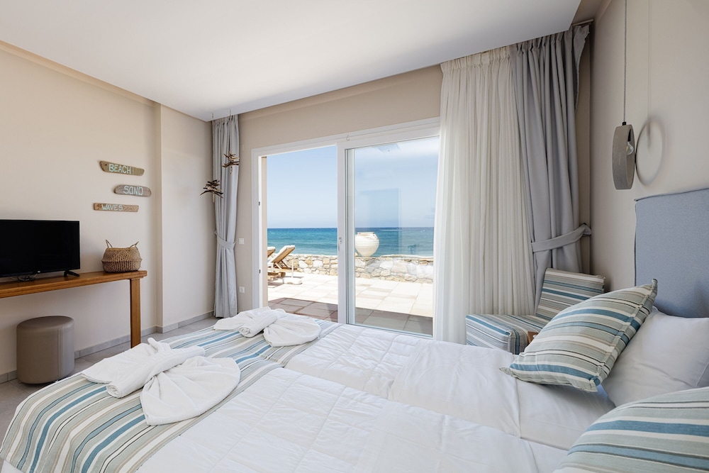 Theo Star Beach Hotel — Hotel rooms in Malia