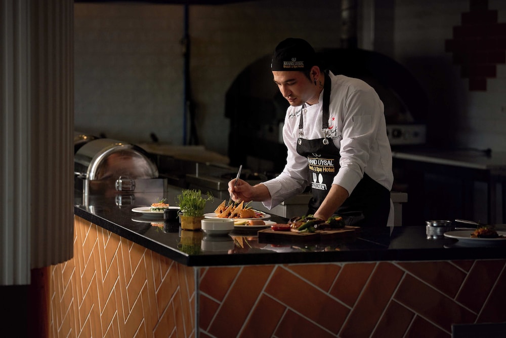Grand Uysal Beach&Spa Hotel - All inclusive — Restaurant & bars in Alanya