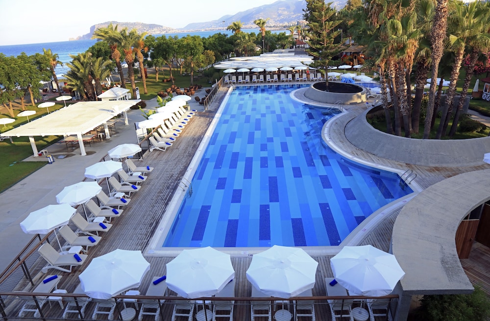 LABRANDA Alantur Resort - All Inclusive — Swimming pool in Alanya