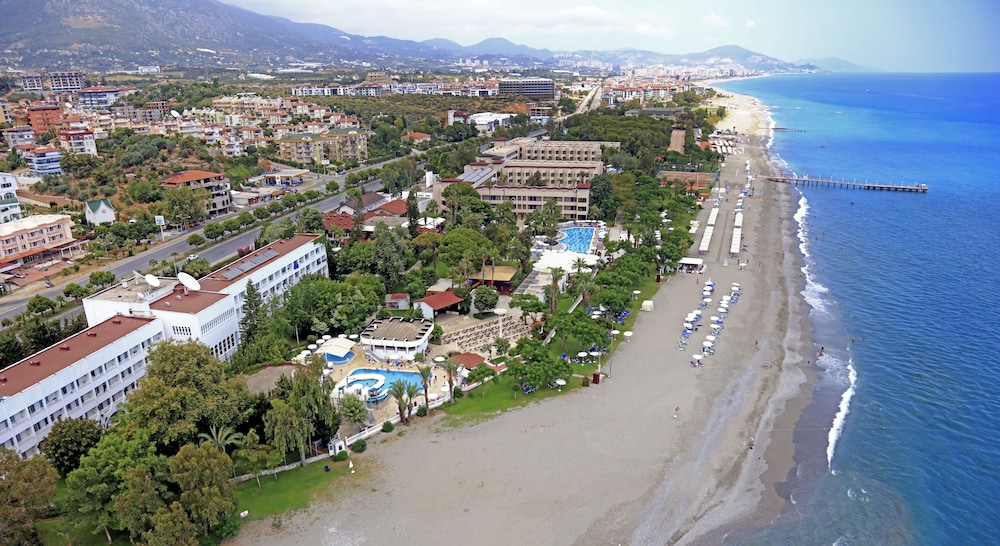 LABRANDA Alantur Resort - All Inclusive — Beach in Alanya