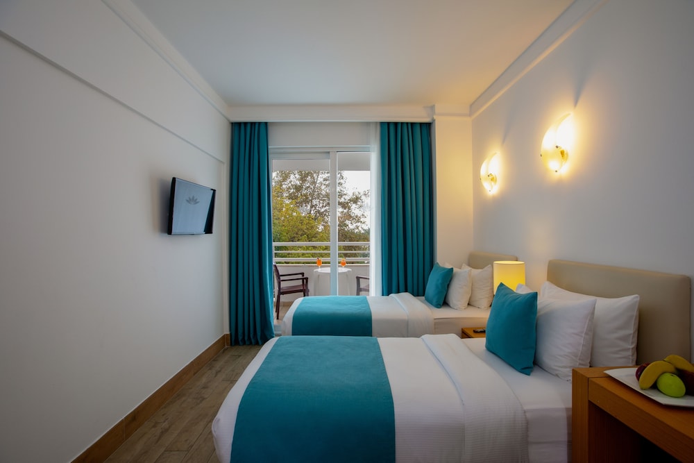 LABRANDA Alantur Resort - All Inclusive — Hotel rooms in Alanya
