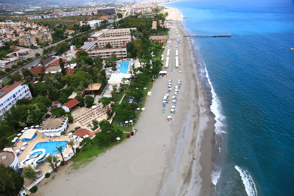 LABRANDA Alantur Resort - All Inclusive — Beach in Alanya