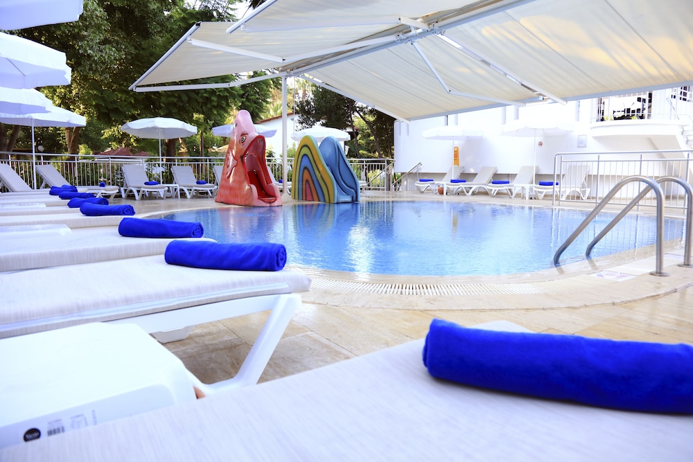LABRANDA Alantur Resort - All Inclusive — Swimming pool in Alanya