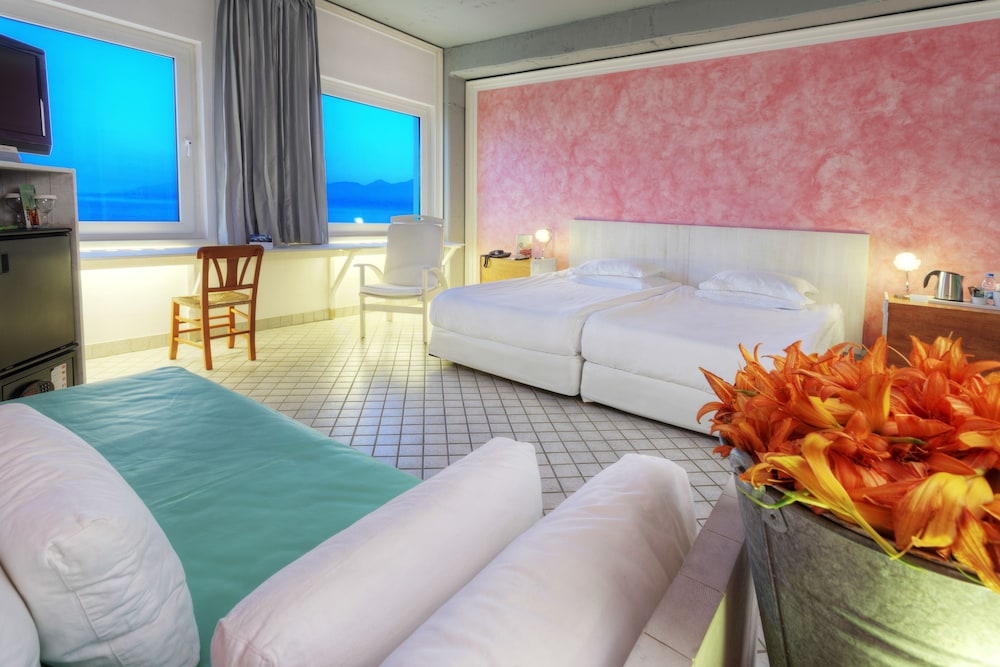 The Marmara Antalya — Hotel rooms in Antalya