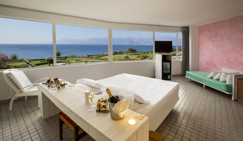 The Marmara Antalya — Hotel rooms in Antalya