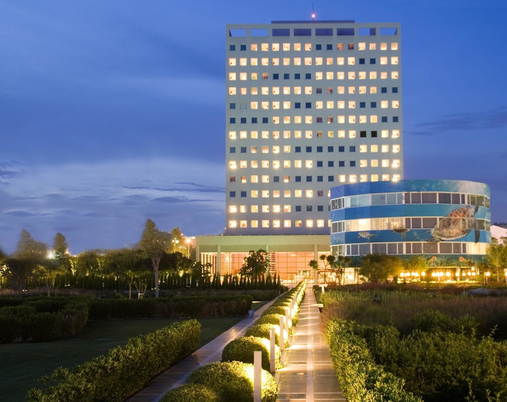 The Marmara Antalya — Hotel building in Antalya