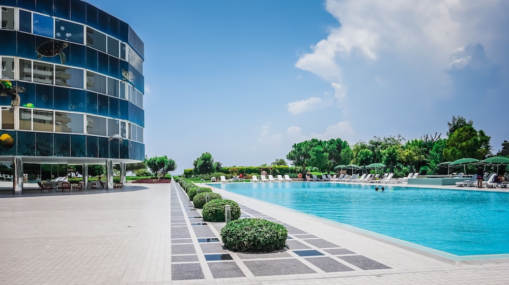 The Marmara Antalya — Swimming pool in Antalya
