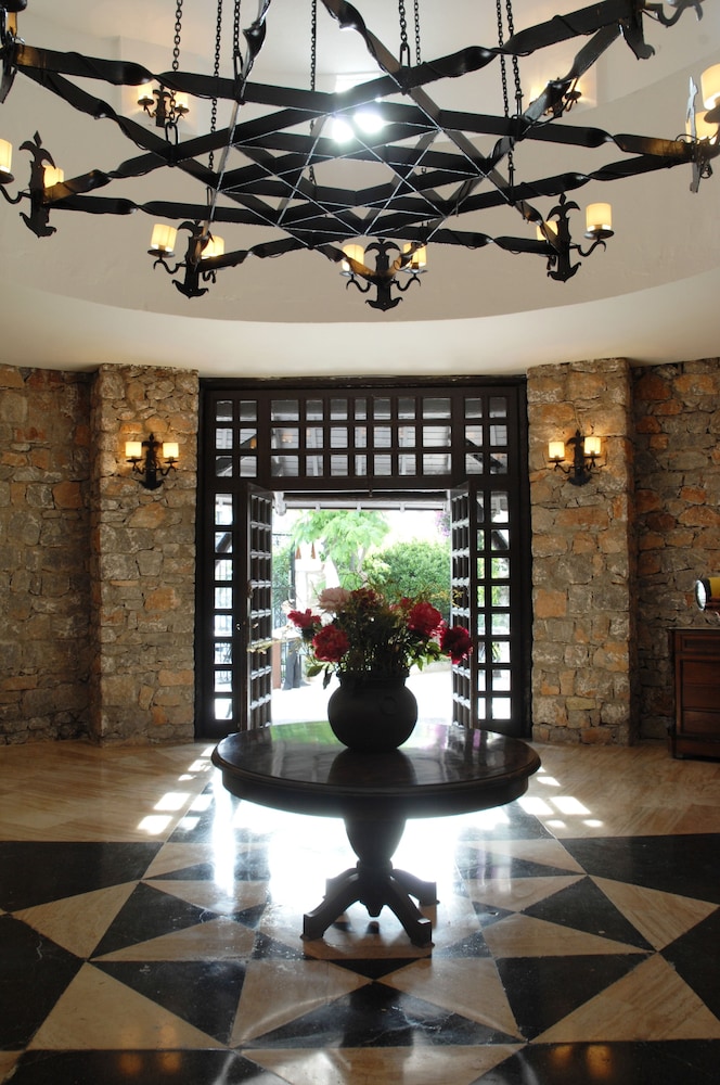 Marti La Perla Hotel - All Inclusive - Adult Only — Hotel building in İçmeler, Mugla