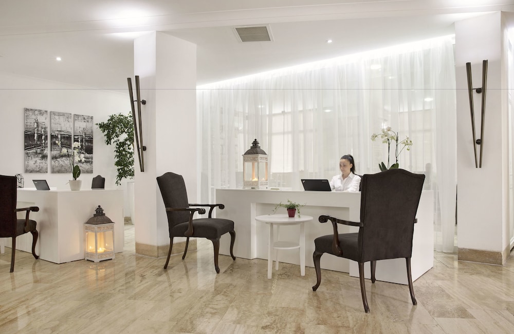 Marti La Perla Hotel - All Inclusive - Adult Only — Hotel building in İçmeler, Mugla