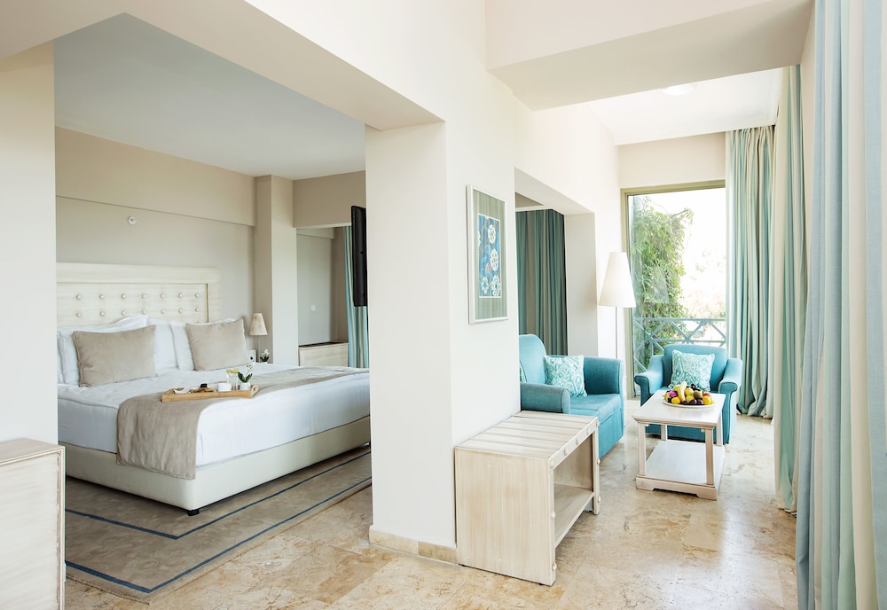 Marti La Perla Hotel - All Inclusive - Adult Only — Hotel rooms in İçmeler, Mugla