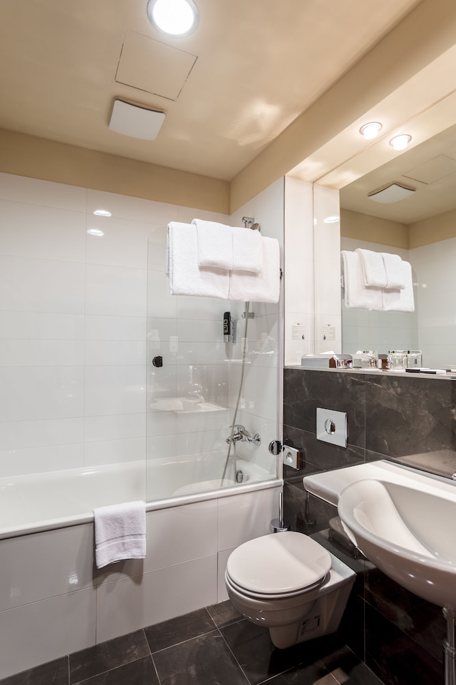 Majestic Plaza Hotel Prague — Hotel rooms in Prague, Prague