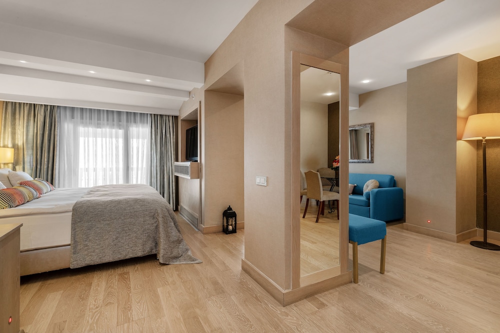 Marti Resort Hotel — Hotel rooms in İçmeler, Mugla