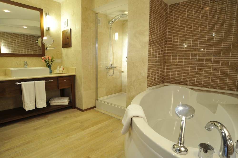 Marti Resort Hotel — Hotel rooms in İçmeler, Mugla