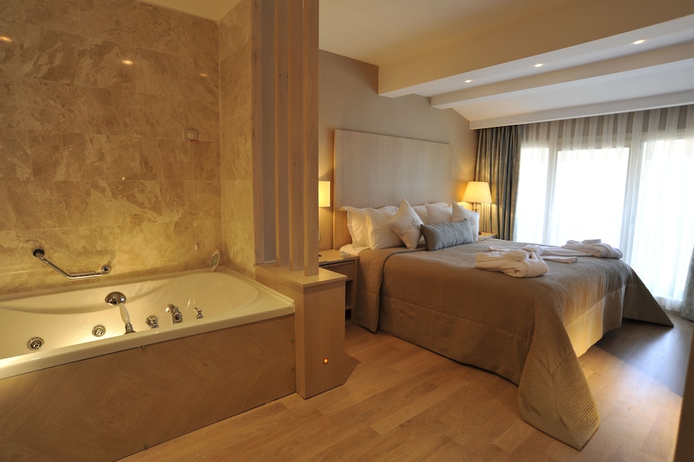 Marti Resort Hotel — Hotel rooms in İçmeler, Mugla