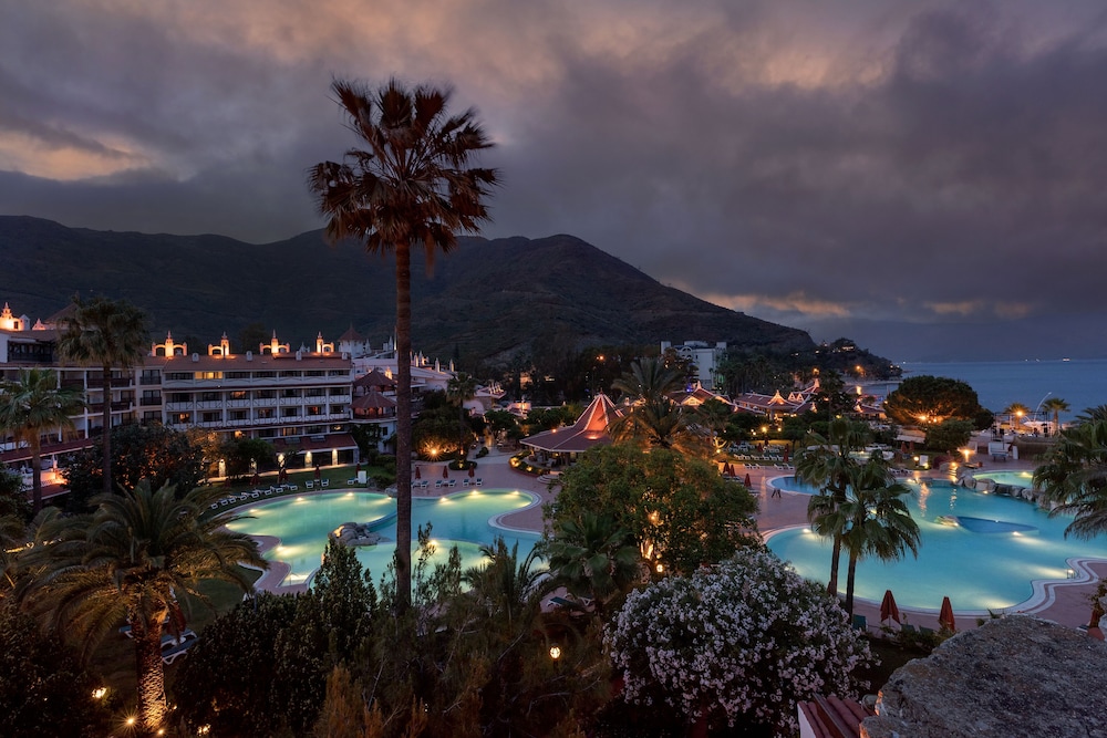 Marti Resort Hotel — Swimming pool in İçmeler, Mugla