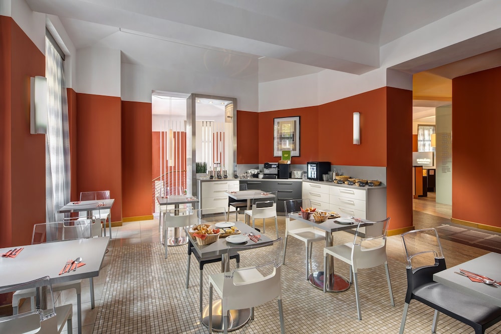 Mamaison Residence Belgicka — Restaurant & bars in Prague, Prague