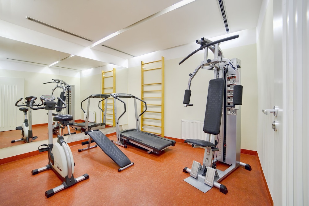 Mamaison Residence Belgicka — Sports & recreation in Prague, Prague