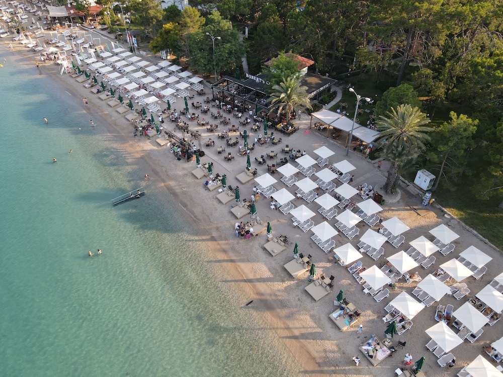 Meder Resort Hotel — Beach in Kemer