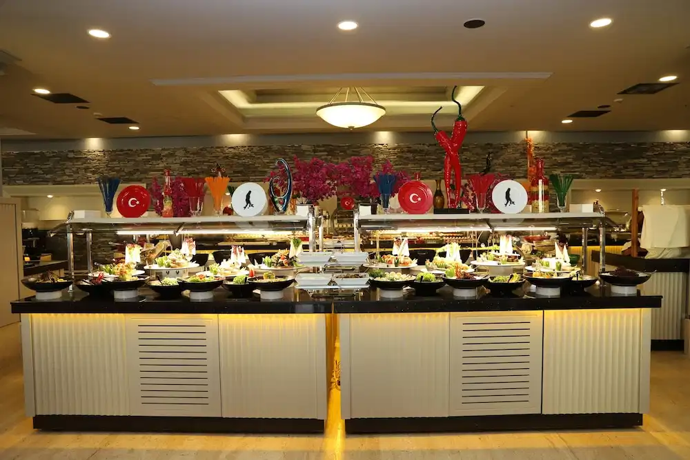 Meder Resort Hotel — Restaurant & bars in Kemer