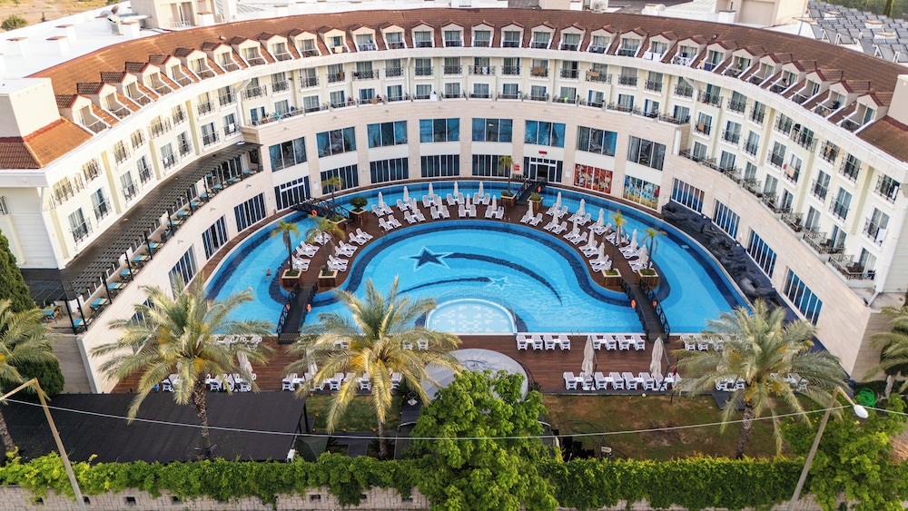 Meder Resort Hotel — Main photo in Kemer