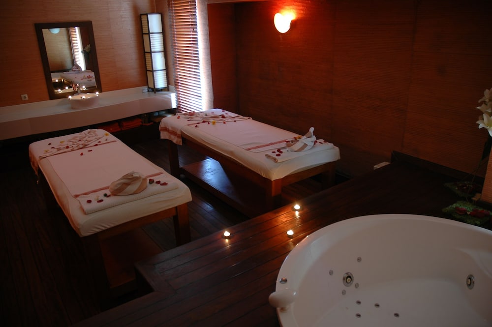 Meder Resort Hotel — Spa in Kemer